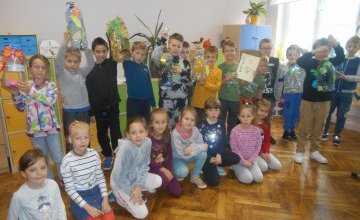 Wyciągnij rękę do naszej planety...