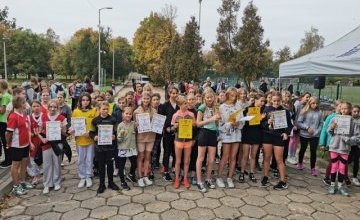 PODWÓJNE ZŁOTO W SZTAFETOWYCH BIEGACH PRZEŁAJACH