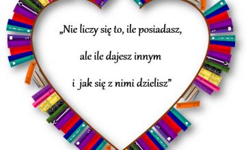 PRZEKAZALI KSIĄŻKI DO BIBLIOTEKI SZKOLNEJ