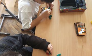 Zajęciach korekcyjno-kompensacyjnych w ramach realizacji projektu „Kształtujemy umiejętności - pokonujemy bariery” dla uczniów klas 7 i 8 