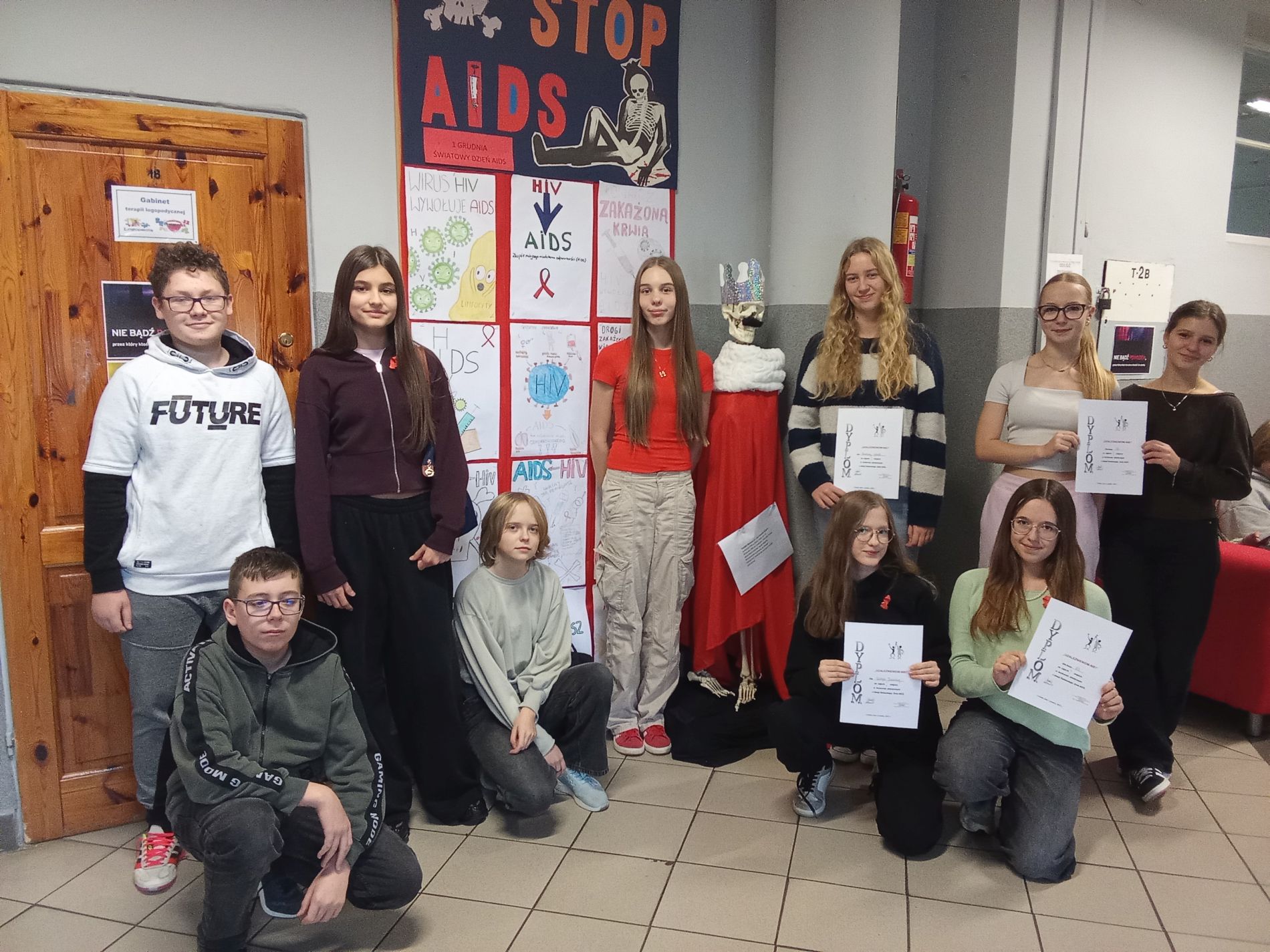 ŚWIATOWY DZIEŃ AIDS ŚWIATOWY DZIEŃ AIDS