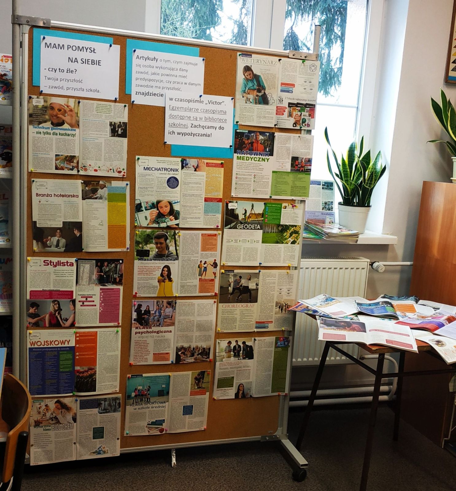 Wystawa artykułów z czasopisma Victor