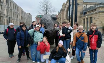 "Nie straszą, lecz uczą, bawią i cieszą! Katowickie beboki - o tym, jak ich szukać i co zrobić, jak już się je znajdzie"