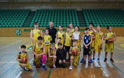 Finał Igrzysk Młodzieży Szkolnej w mini koszykówce chłopców szkół podstawowych